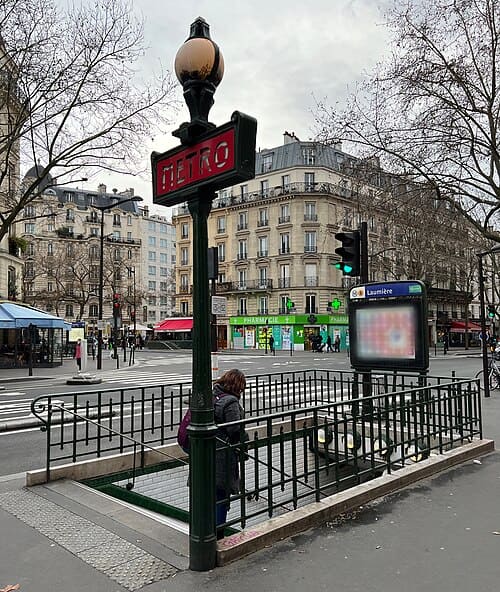 Avenue Jean-Jaures metro Laumiere Paris 19eme arrondissement